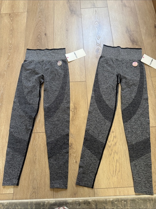 PINK Victoria's Secret Pants - 2 New PINK Victoria's Secret Kids Dark Heather Grey Seamless Leggings